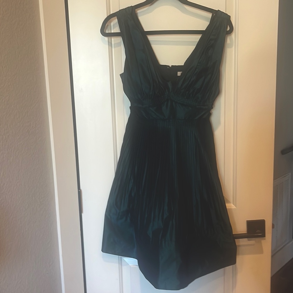 Iridescent Dark Emerald Taffeta Cocktail Dress BCBG Generation Size 4